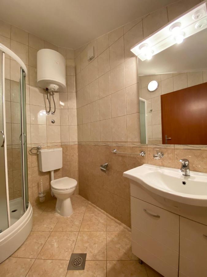 Apartment Begić Makarska Bagian luar foto