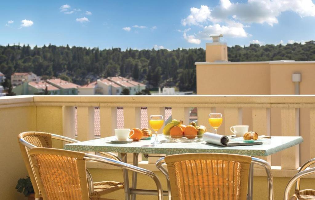 Apartment Begić Makarska Bagian luar foto