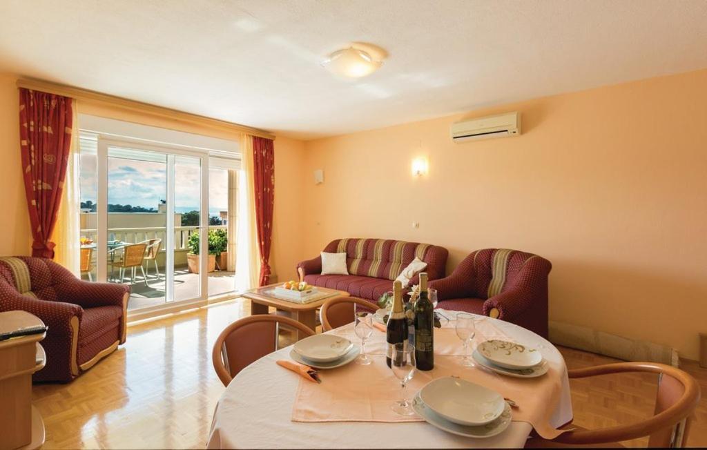 Apartment Begić Makarska Bagian luar foto