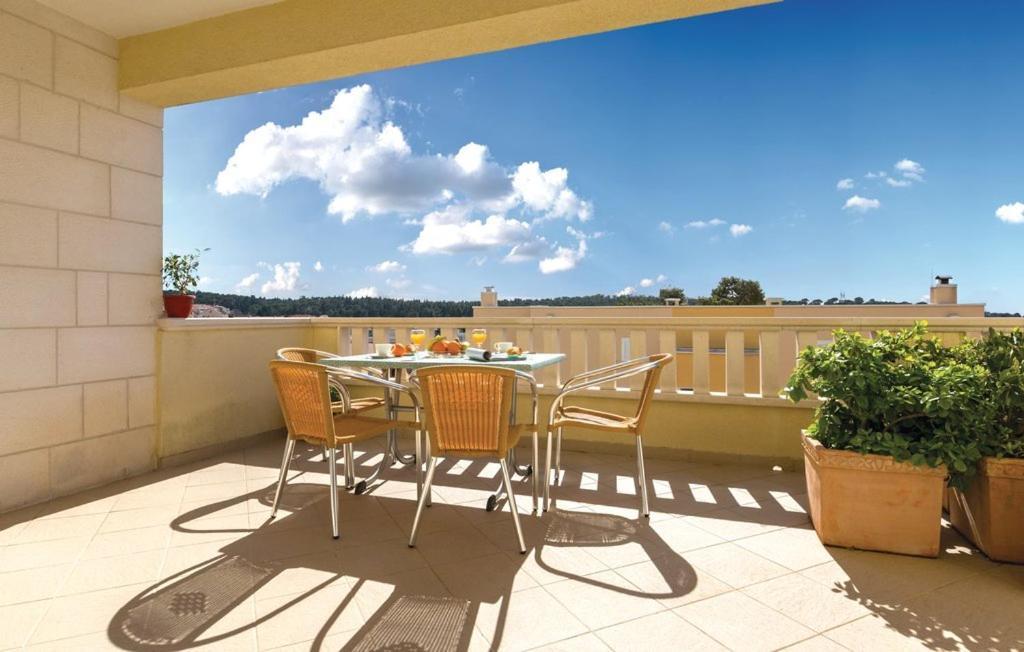 Apartment Begić Makarska Bagian luar foto
