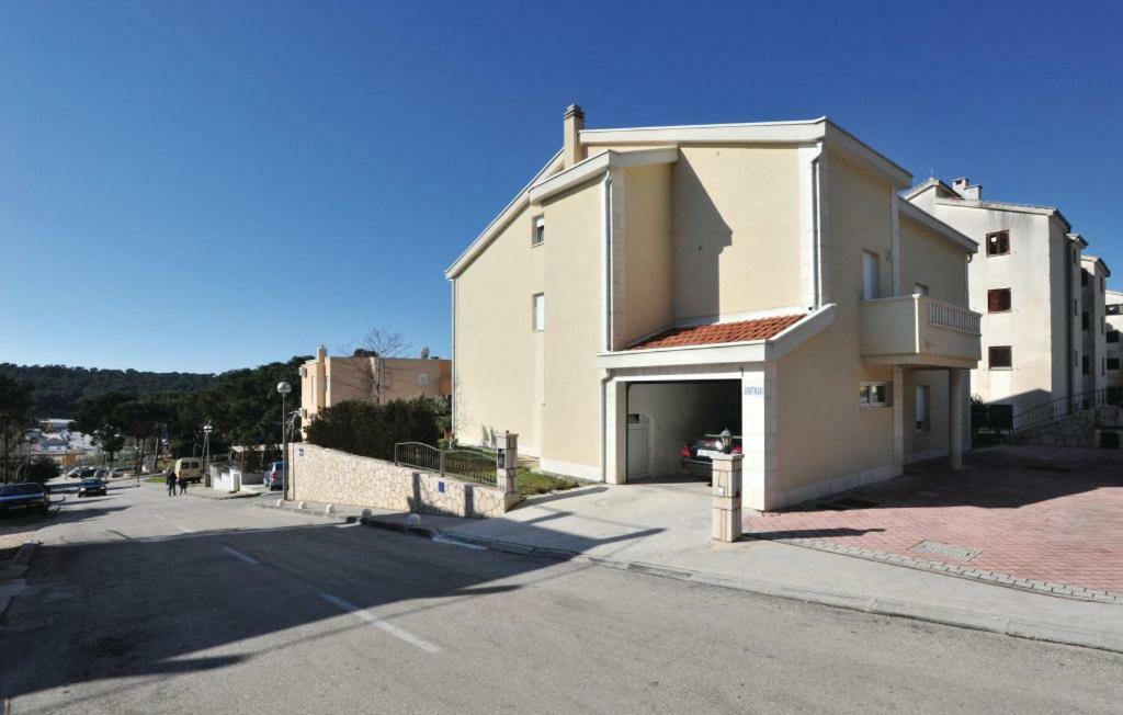 Apartment Begić Makarska Bagian luar foto